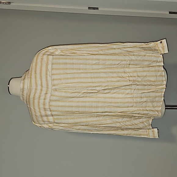 Maurices Relaxed Fit Plus Size 3 Lightweight button down blouse NWT - Picture 9 of 16